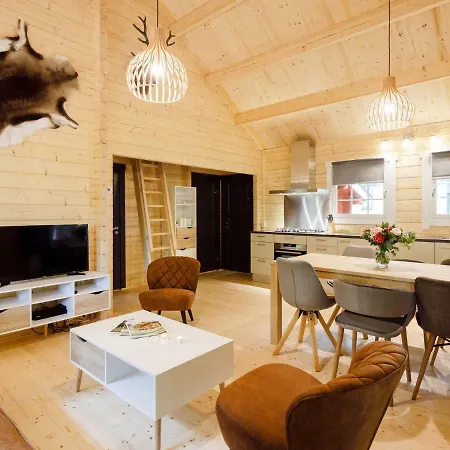 Cozy, Wooden With A Veranda, Located In The Veluwe Chalé *