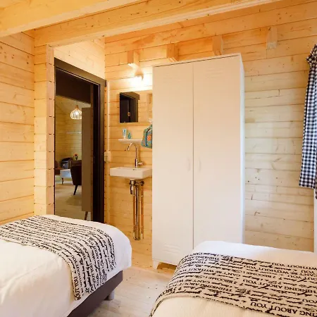Cozy, Wooden With A Veranda, Located In The Veluwe Epe